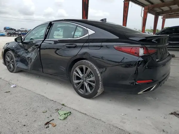 58AGZ1B1XMU106135 2021 LEXUS ES - Image 2