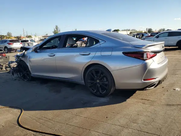 58AGZ1B1XNU127407 2022 LEXUS ES - Image 2