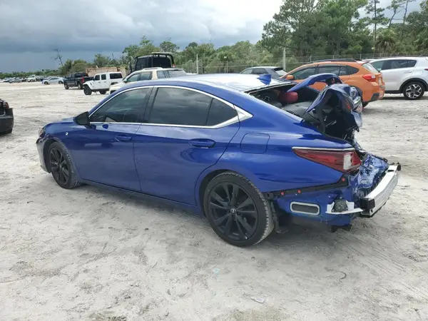 58AGZ1B1XNU137354 2022 LEXUS ES - Image 2
