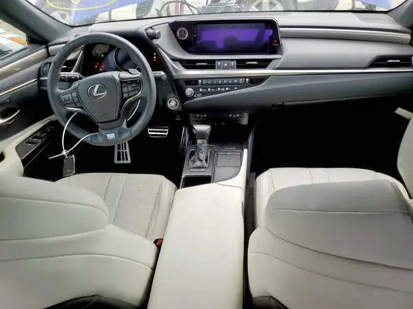 58AHZ1B10MU089396 2021 LEXUS ES - Image 8