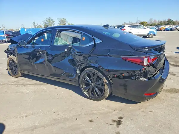58AHZ1B10MU103572 2021 LEXUS ES - Image 2