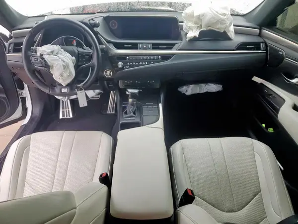 58AHZ1B11MU103063 2021 LEXUS ES - Image 8