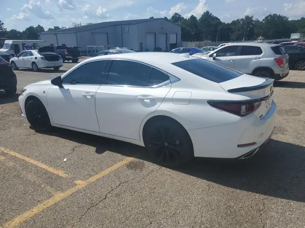 58AHZ1B12MU098147 2021 LEXUS ES - Image 2