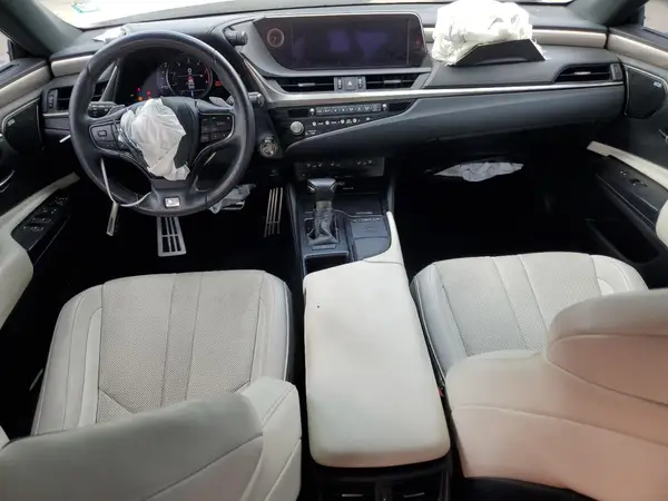58AHZ1B12MU104576 2021 LEXUS ES - Image 8