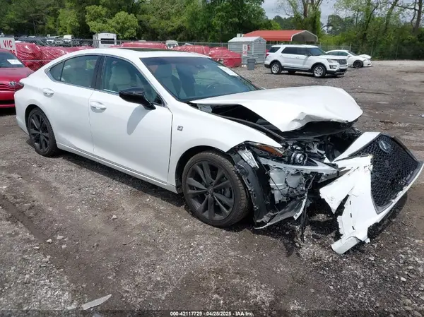 58AHZ1B13MU090896 2021 LEXUS ES - Image 1