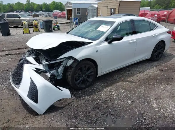 58AHZ1B13MU090896 2021 LEXUS ES - Image 2