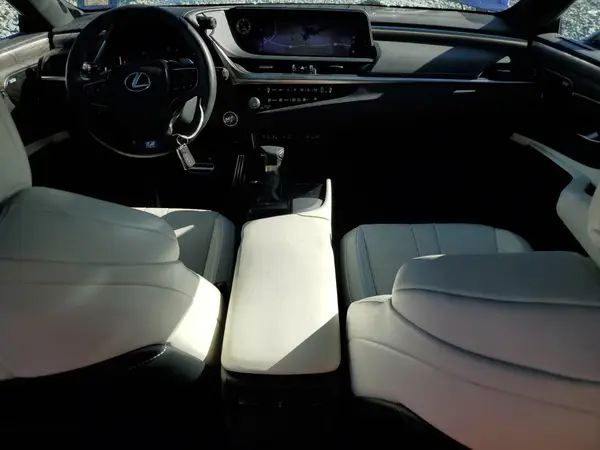 58AHZ1B13MU100245 2021 LEXUS ES - Image 8