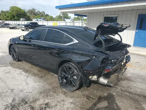 58AHZ1B13MU104277 2021 LEXUS ES - Image 2