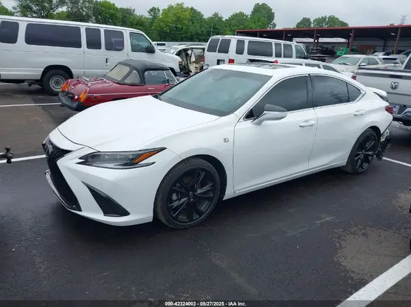 58AJZ1B17PU145890 2023 LEXUS ES - Image 2