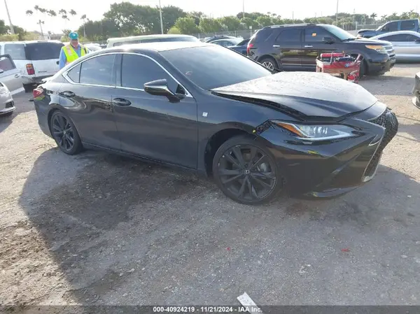 58AJZ1B1XRU166638 2024 LEXUS ES - Image 1
