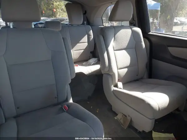 5FNRL5H20GB129529 2016 HONDA ODYSSEY - Image 8