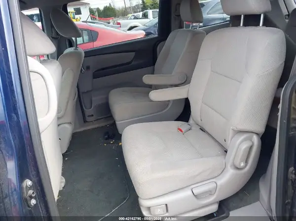 5FNRL5H21GB082236 2016 HONDA ODYSSEY - Image 8