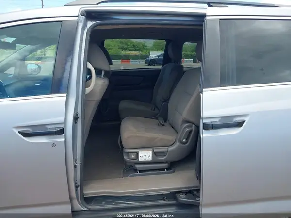 5FNRL5H22GB009831 2016 HONDA ODYSSEY - Image 8