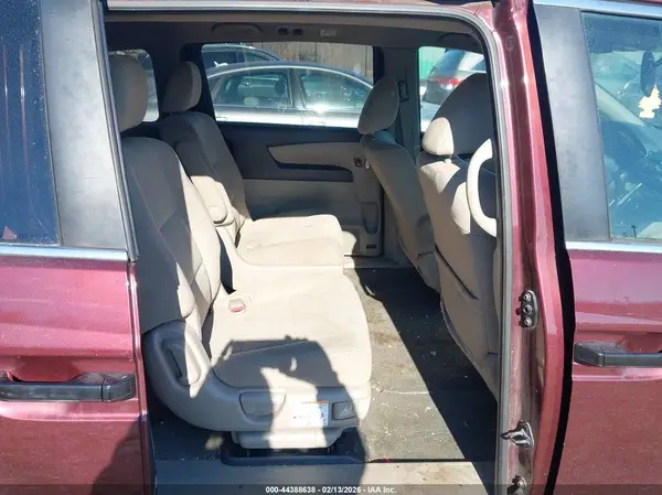 5FNRL5H22GB117804 2016 HONDA ODYSSEY - Image 8