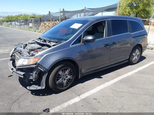 5FNRL5H22GB136384 2016 HONDA ODYSSEY - Image 2