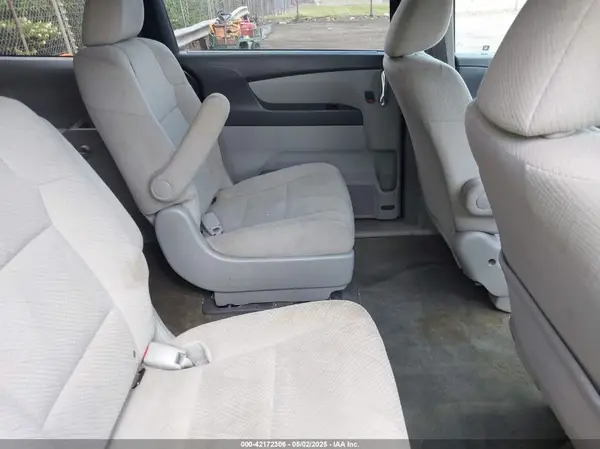 5FNRL5H22GB154366 2016 HONDA ODYSSEY - Image 8