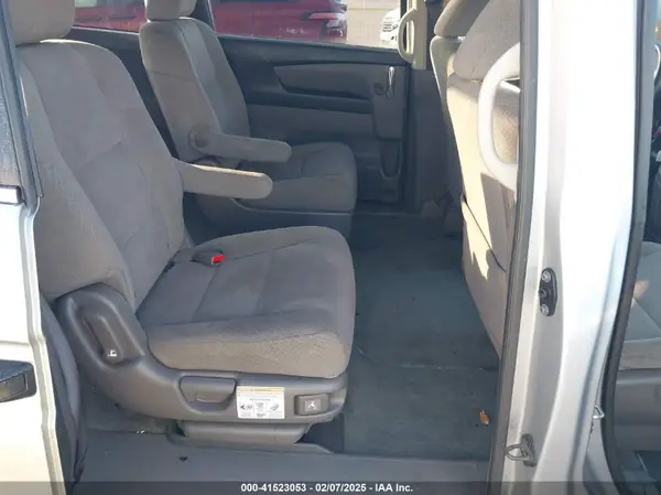 5FNRL5H23GB092606 2016 HONDA ODYSSEY - Image 8
