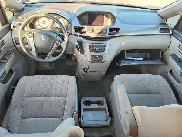 5FNRL5H23GB155705 2016 HONDA ODYSSEY - Image 8