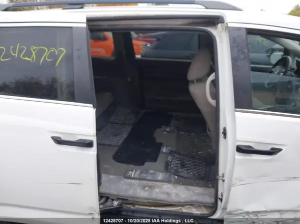 5FNRL5H24GB507383 2016 HONDA ODYSSEY - Image 8