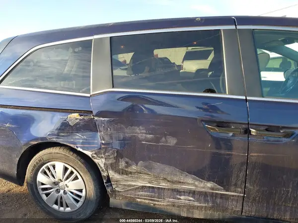5FNRL5H24HB017088 2017 HONDA ODYSSEY - Image 8