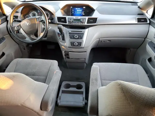 5FNRL5H26GB068235 2016 HONDA ODYSSEY - Image 8