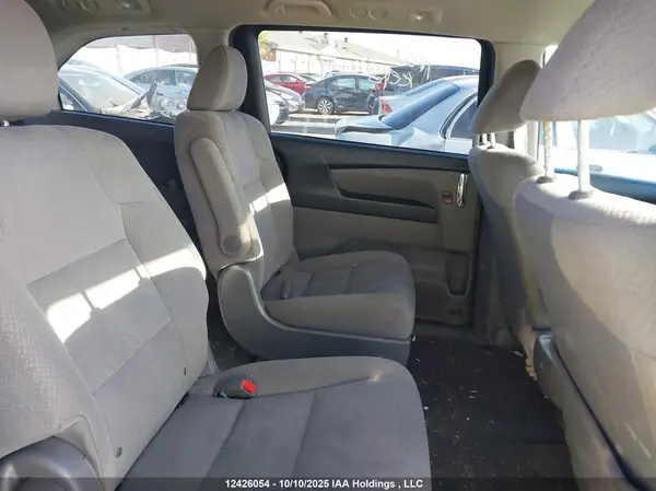5FNRL5H26HB502235 2017 HONDA ODYSSEY - Image 8