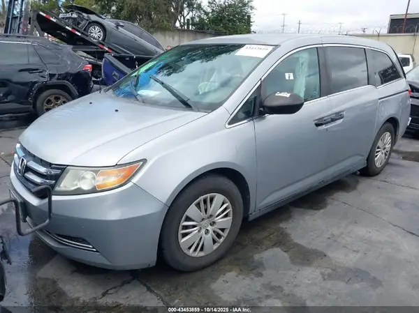 5FNRL5H27GB126756 2016 HONDA ODYSSEY - Image 2