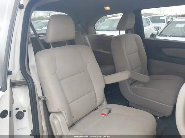 5FNRL5H28GB116575 2016 HONDA ODYSSEY - Image 8