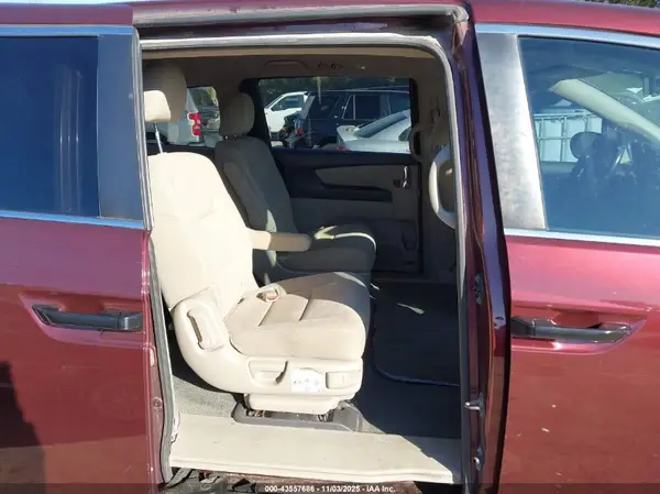 5FNRL5H29GB142487 2016 HONDA ODYSSEY - Image 8
