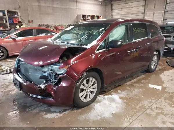 5FNRL5H2XGB110275 2016 HONDA ODYSSEY - Image 2
