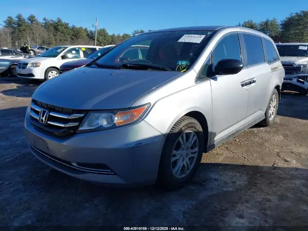 5FNRL5H2XGB129117 2016 HONDA ODYSSEY - Image 2