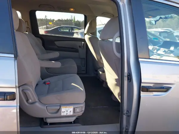 5FNRL5H2XGB129117 2016 HONDA ODYSSEY - Image 8