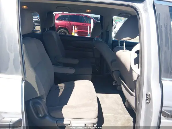 5FNRL5H2XGB155250 2016 HONDA ODYSSEY - Image 8