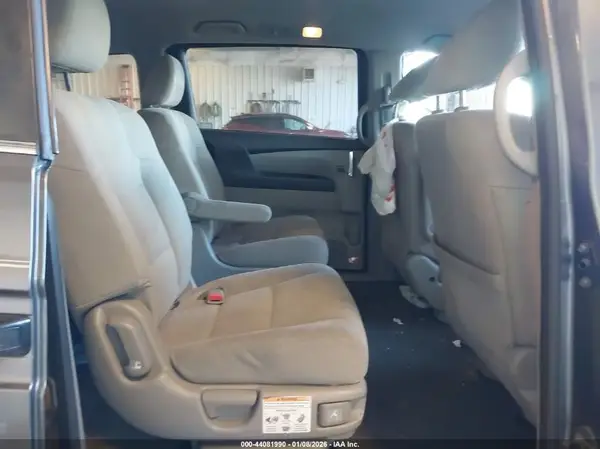 5FNRL5H2XHB017385 2017 HONDA ODYSSEY - Image 8