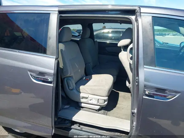 5FNRL5H30GB016818 2016 HONDA ODYSSEY - Image 8