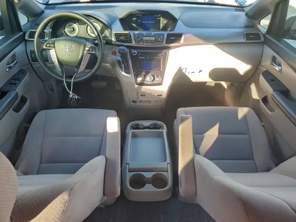 5FNRL5H30GB101898 2016 HONDA ODYSSEY - Image 8