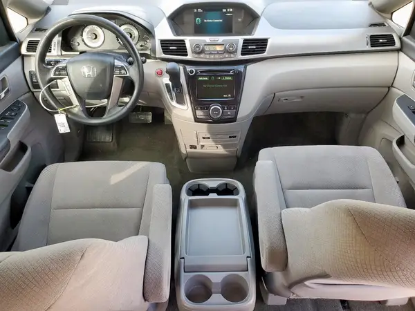 5FNRL5H30GB102727 2016 HONDA ODYSSEY - Image 8