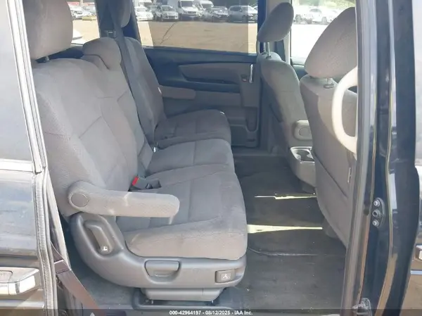 5FNRL5H30GB116837 2016 HONDA ODYSSEY - Image 8
