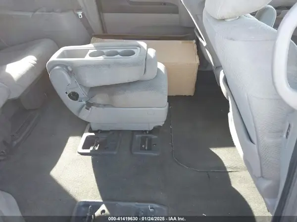 5FNRL5H30GB132004 2016 HONDA ODYSSEY - Image 8