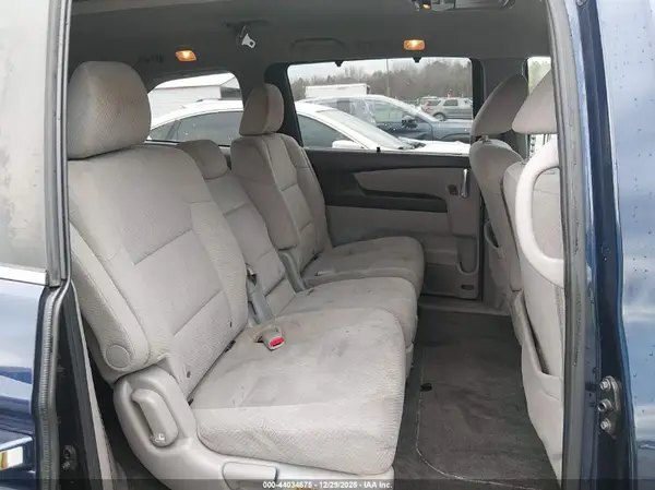 5FNRL5H30GB134075 2016 HONDA ODYSSEY - Image 8