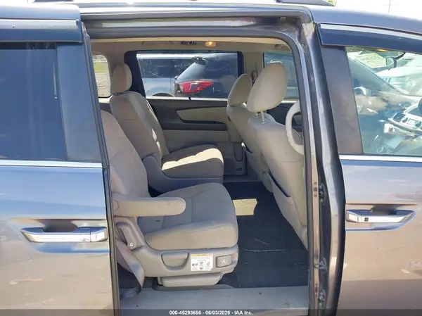 5FNRL5H30GB142340 2016 HONDA ODYSSEY - Image 8
