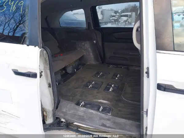 5FNRL5H30GB502173 2016 HONDA ODYSSEY - Image 8
