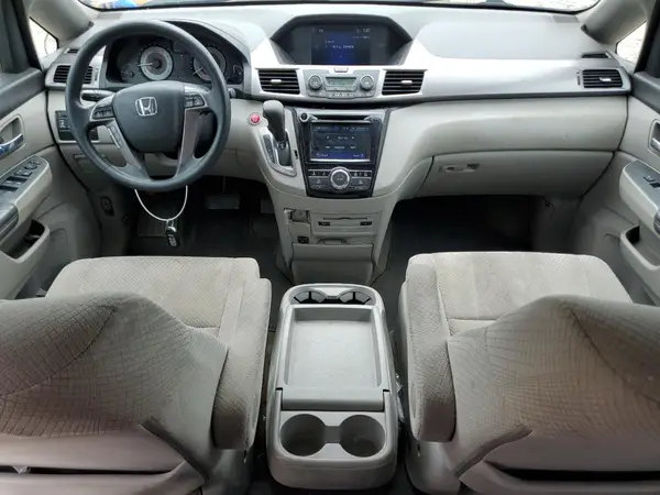 5FNRL5H30HB016500 2017 HONDA ODYSSEY - Image 8