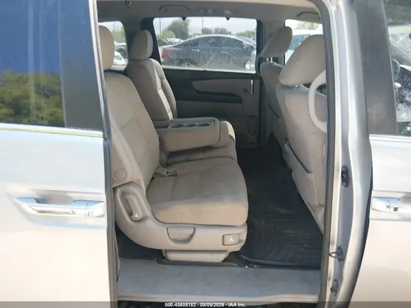 5FNRL5H30HB017825 2017 HONDA ODYSSEY - Image 8