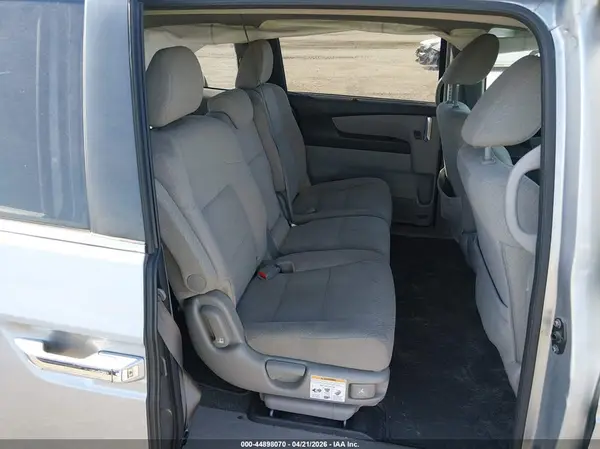 5FNRL5H31GB078065 2016 HONDA ODYSSEY - Image 8