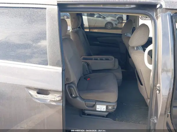 5FNRL5H31GB082052 2016 HONDA ODYSSEY - Image 8