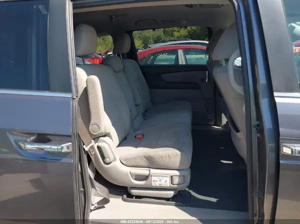 5FNRL5H31GB094654 2016 HONDA ODYSSEY - Image 8