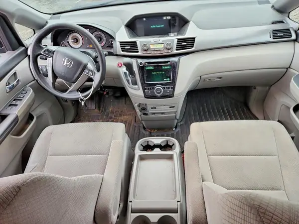 5FNRL5H31GB103188 2016 HONDA ODYSSEY - Image 8