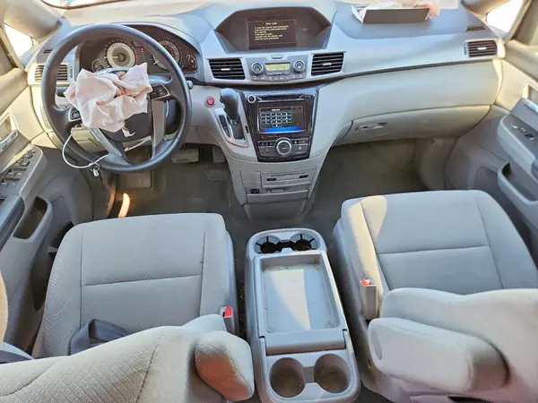 5FNRL5H31GB104745 2016 HONDA ODYSSEY - Image 8