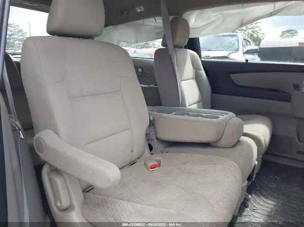 5FNRL5H31GB125790 2016 HONDA ODYSSEY - Image 8